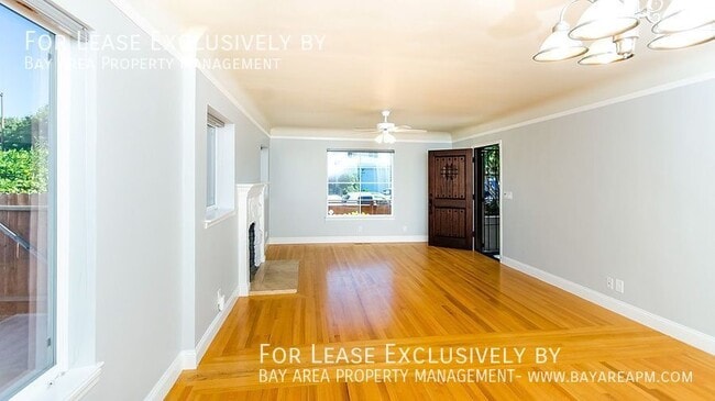 Building Photo - 146 Roosevelt Ave