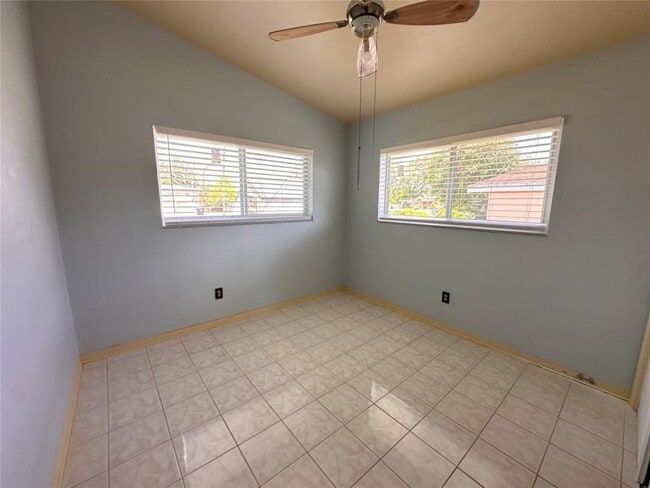 Building Photo - 3 bedroom in North Miami FL 33162