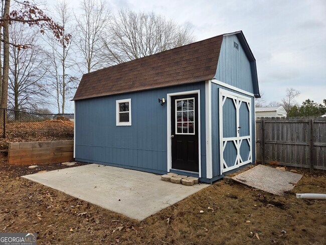 Building Photo - 14 Huntington Dr