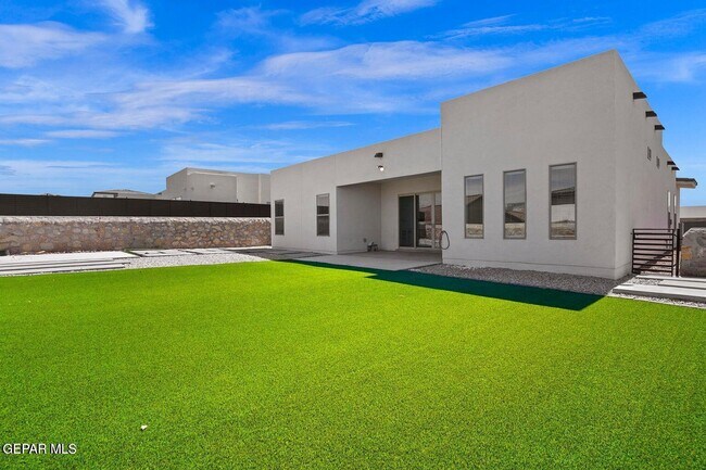 Building Photo - 717 Chatham Pl