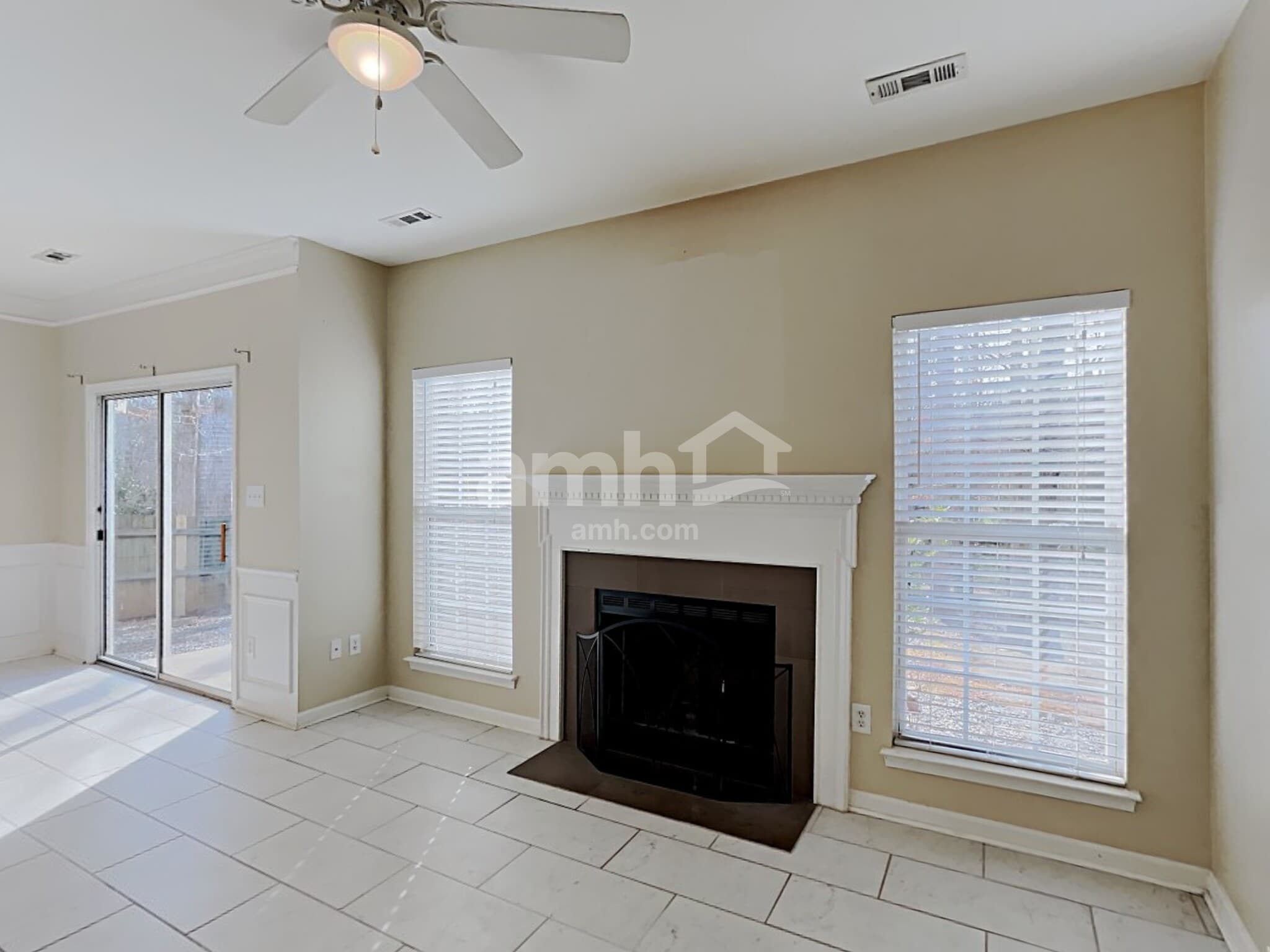 Building Photo - 212 Leafmore Ct