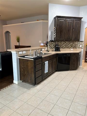 Building Photo - 221 Spring Hollow Dr