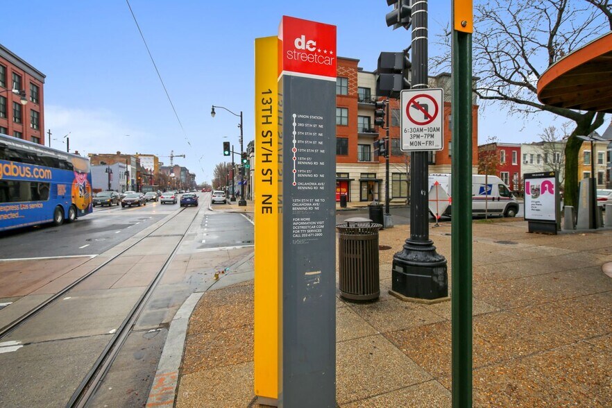 Building Photo - 1110 3rd St NE