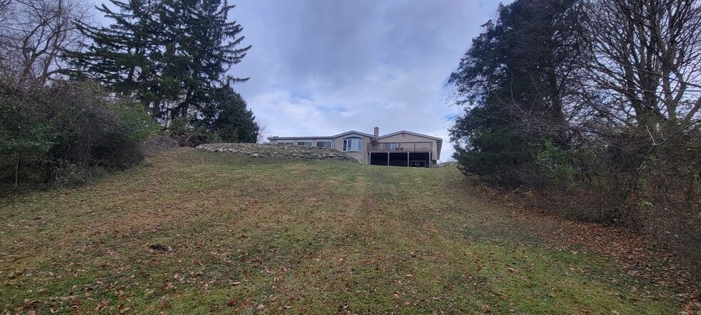 Building Photo - 35527 Springvale St