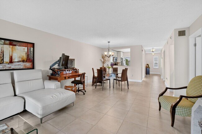 Building Photo - 21211 Lago Cir