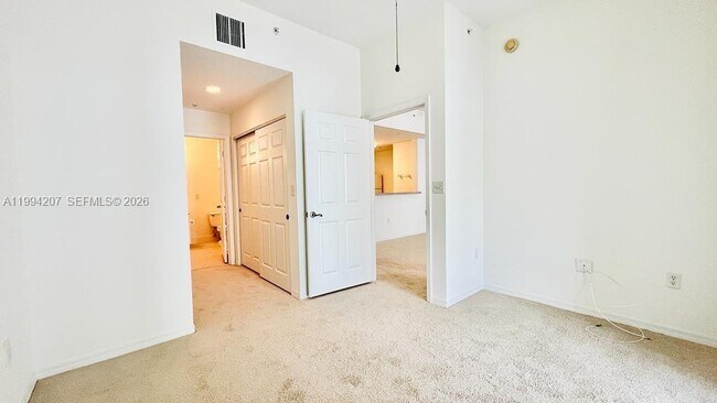 Building Photo - 1209 Main St