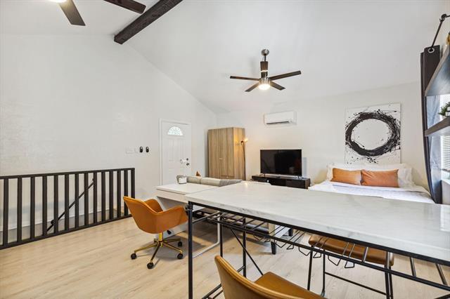 Building Photo - 2435 W 10th St