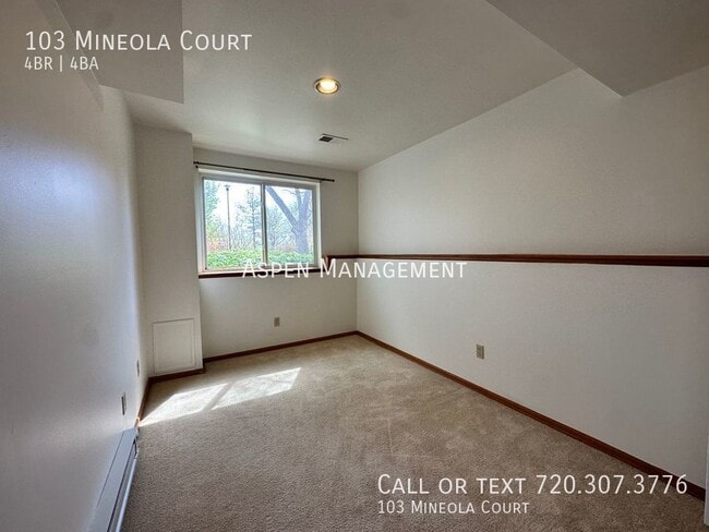 Building Photo - 103 Mineola Ct