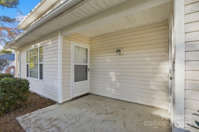 Building Photo - 4282 Melrose Club Dr