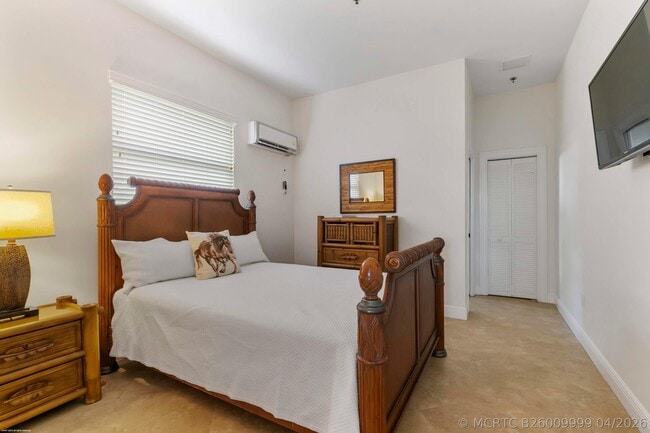 Building Photo - 14965 Oatland Ct