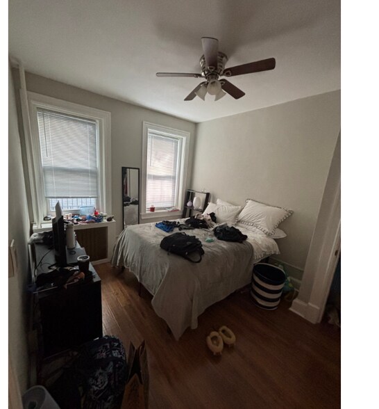 Building Photo - 220 Hanover St