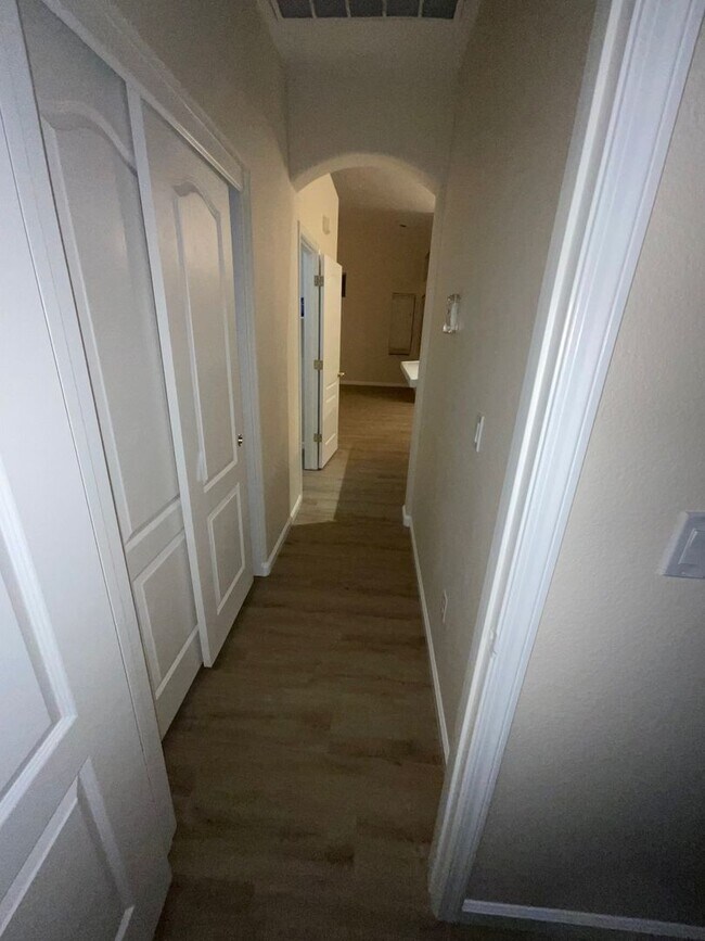 Building Photo - Adorable 3 bedroom with great location!