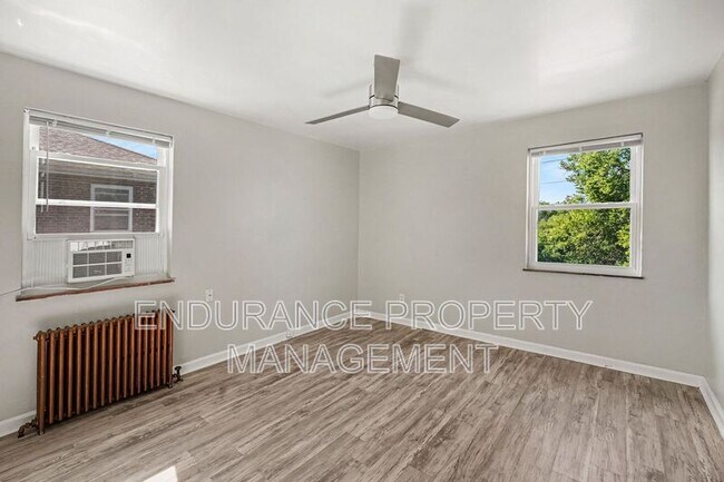 Building Photo - 629 Maple Dr