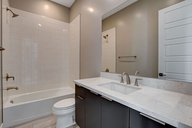 Building Photo - Mesa Ridge Luxury Oasis Feathertop