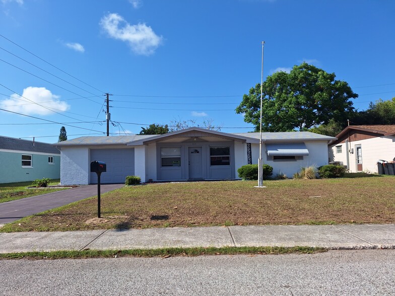 Primary Photo - 5117 Beacon Hill Dr