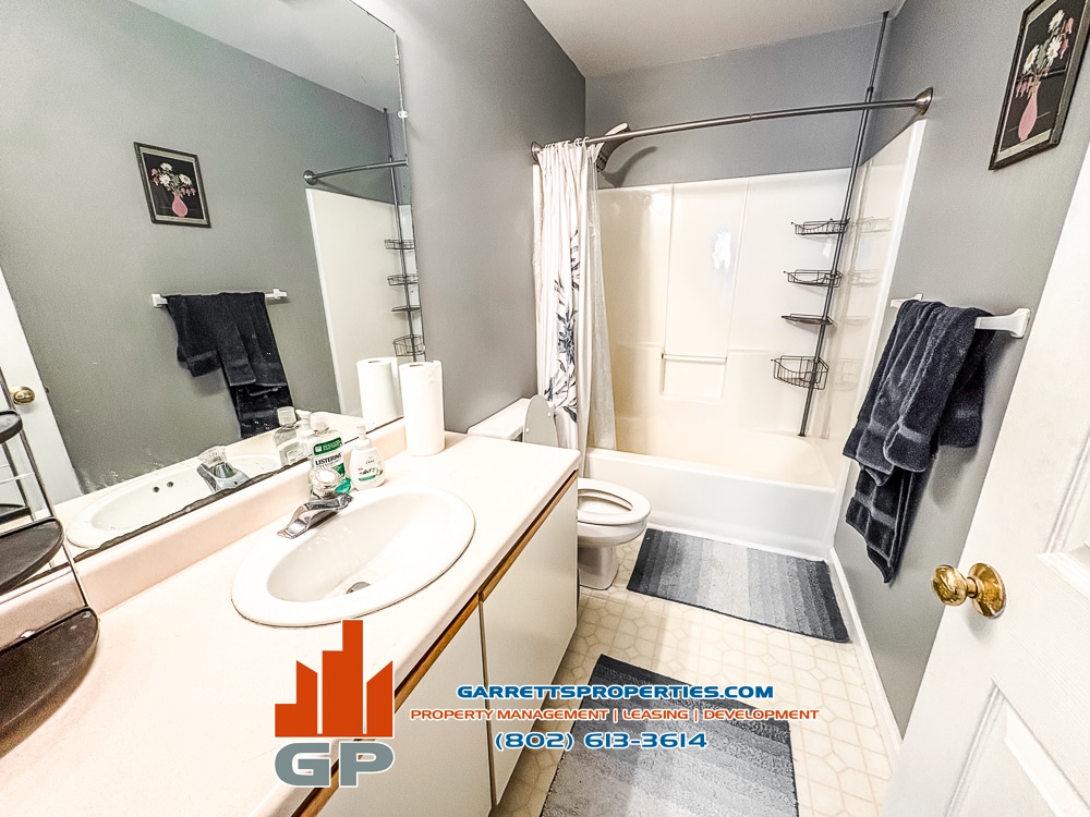 Building Photo - 183 Hildred Dr