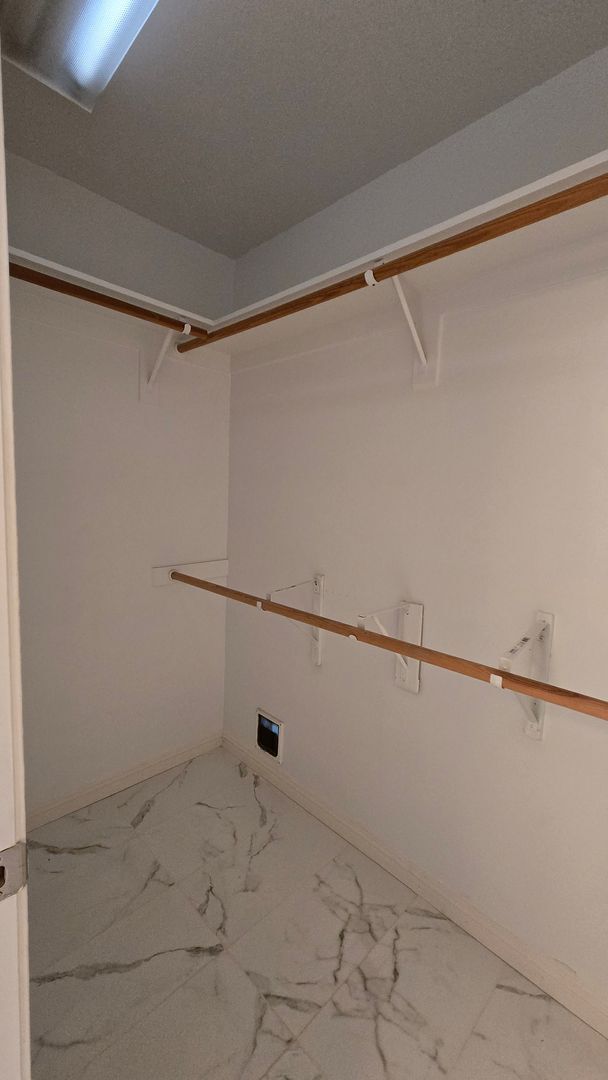 Building Photo - 10315 Cheyenne Dr