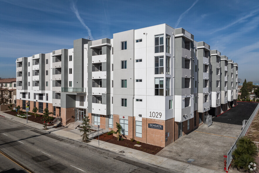 Primary Photo - Seagate Homes Apartments