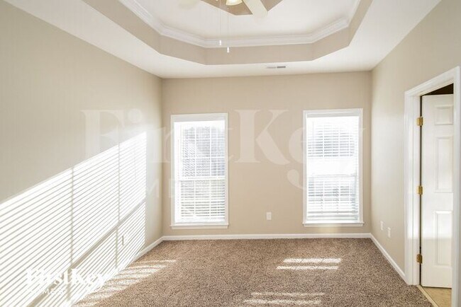 Building Photo - 221 Bentmoor Ln