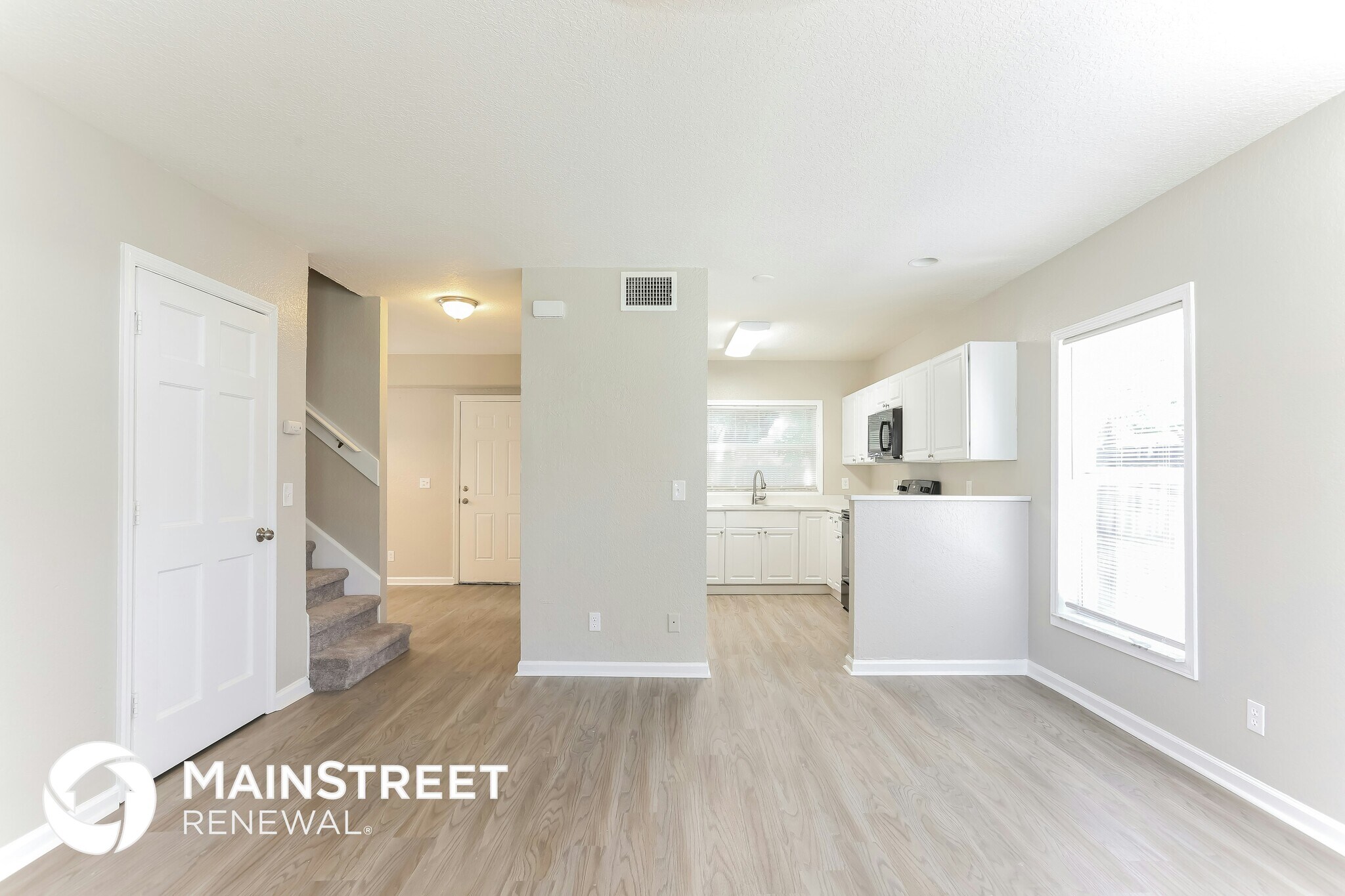 Building Photo - 2900 Freemont Terrace S