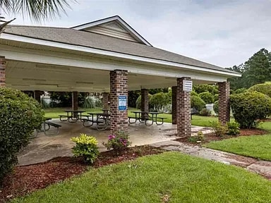 Building Photo - 896 Silvercrest Dr