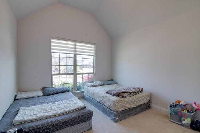 Building Photo - McKinney living at its finest 3,155 sqft., 4 bed 3 bath on a 7,455 sqft Lot