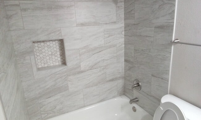 Building Photo - 117 Yorkshire Dr