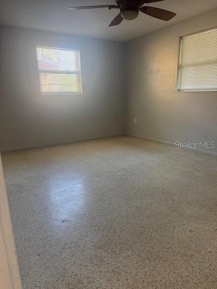 Building Photo - 3741 Kingsbury Dr