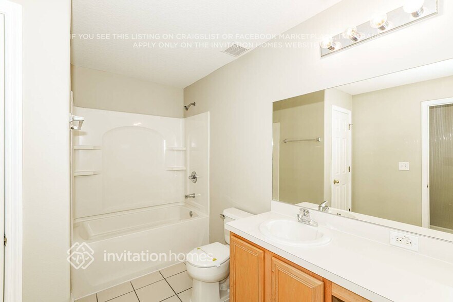 Building Photo - 7148 Bridgeview Dr