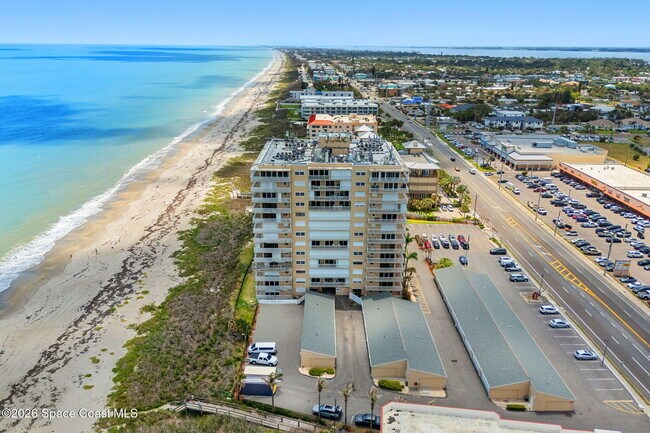 Building Photo - 877 N Hwy A1A