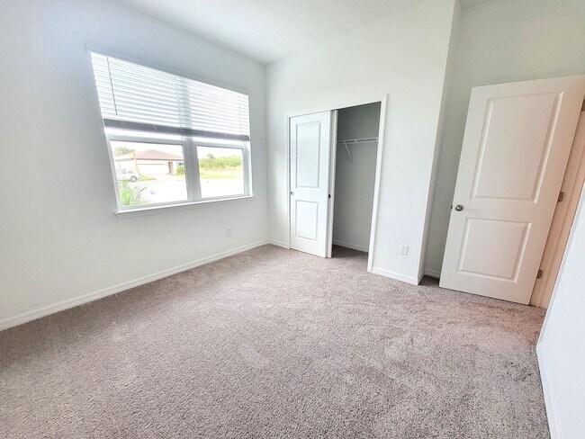 Building Photo - Savanna - Lakewood Ranch 4 Bedroom Annual ...