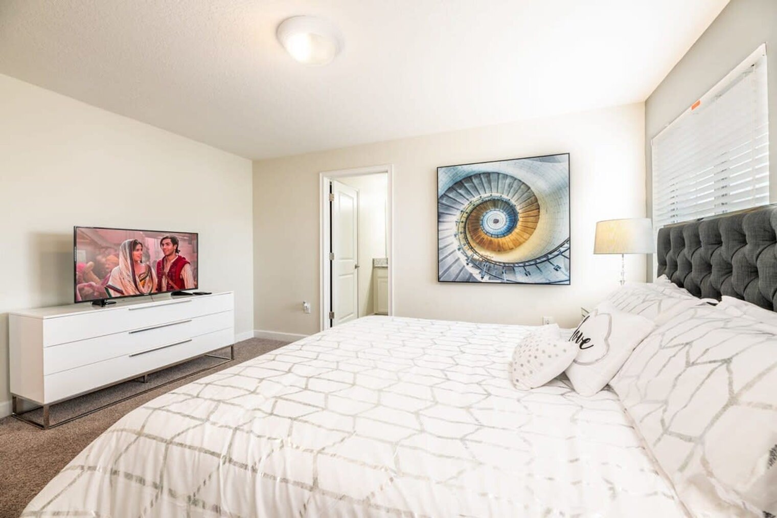 Building Photo - 1571 Moon Valley Dr