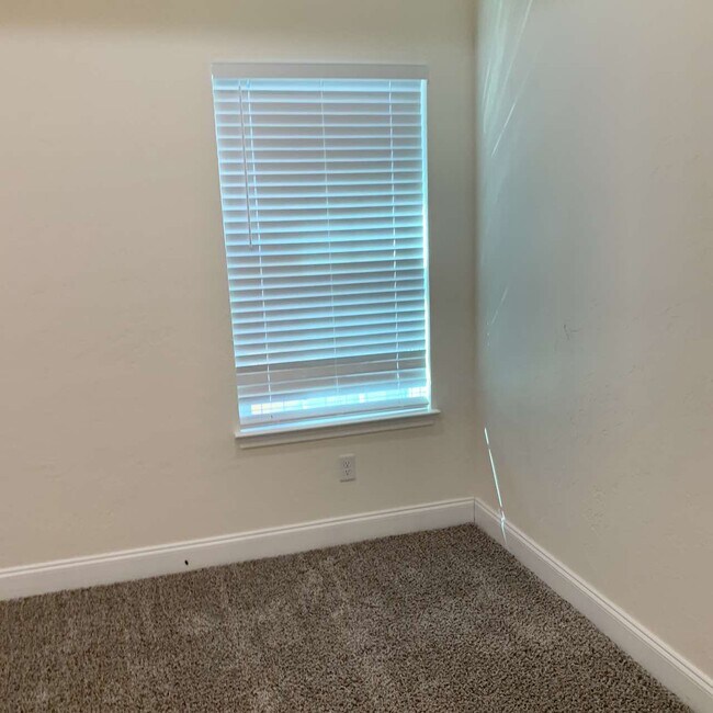 Building Photo - 1213 Hemphill St