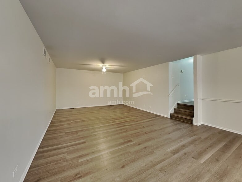 Building Photo - 2012 Primrose Dr