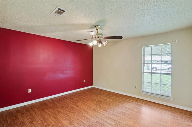 Building Photo - 155 Cypress Dr
