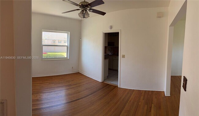 Building Photo - 715 NE 91st St