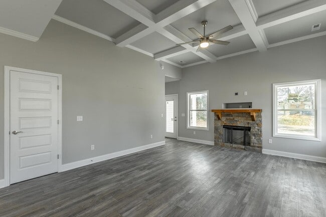 Building Photo - 5012 Oop Rd