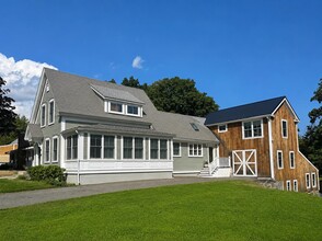 Building Photo - 60 Packers Falls Rd