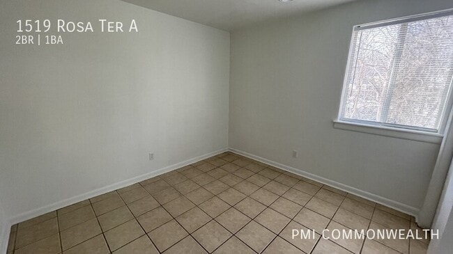 Building Photo - 1519 Rosa Terrace