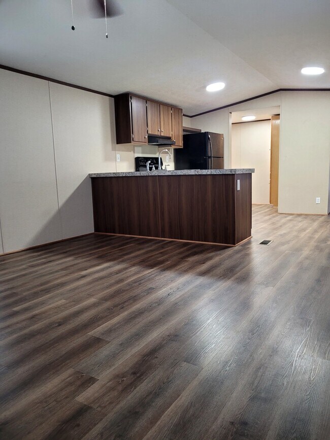 Building Photo - 1079 Hibiscus Rd