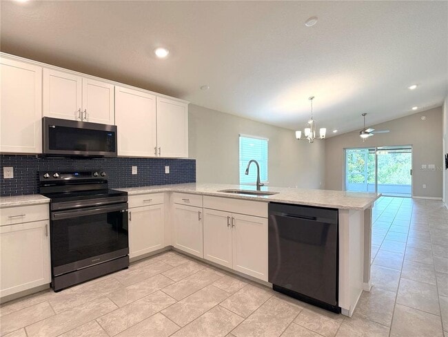Building Photo - 1337 Cascade Dr