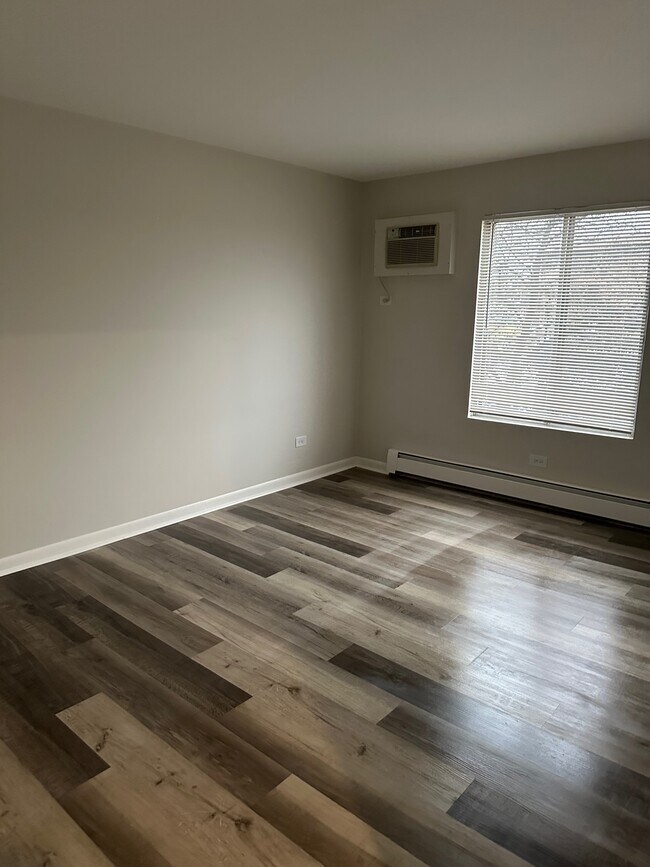 Building Photo - 249 N Gregory St