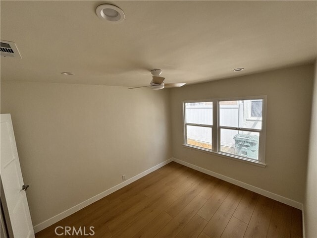 Building Photo - 974 W 5th St