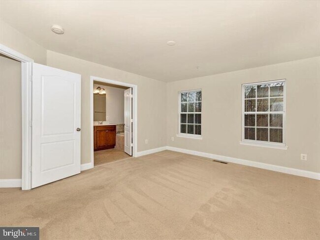 Building Photo - 12712 Horseshoe Bend Cir