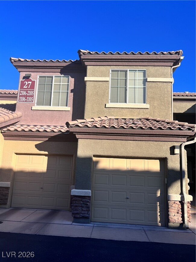 Building Photo - 6868 Sky Pointe Dr