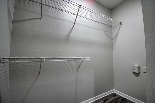 Building Photo - 2320 Gracy Farms Ln