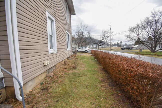 Building Photo - RSTOL3