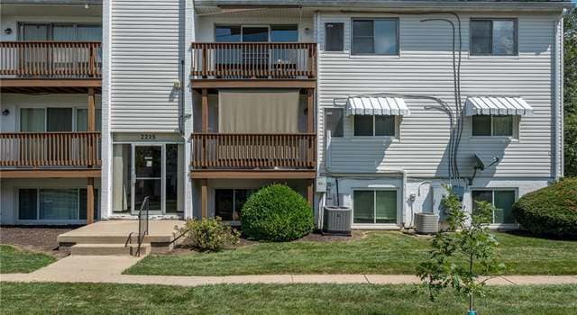 Building Photo - 5685 Coach Dr E