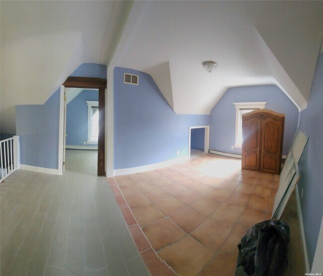 Building Photo - 85-84 88th St