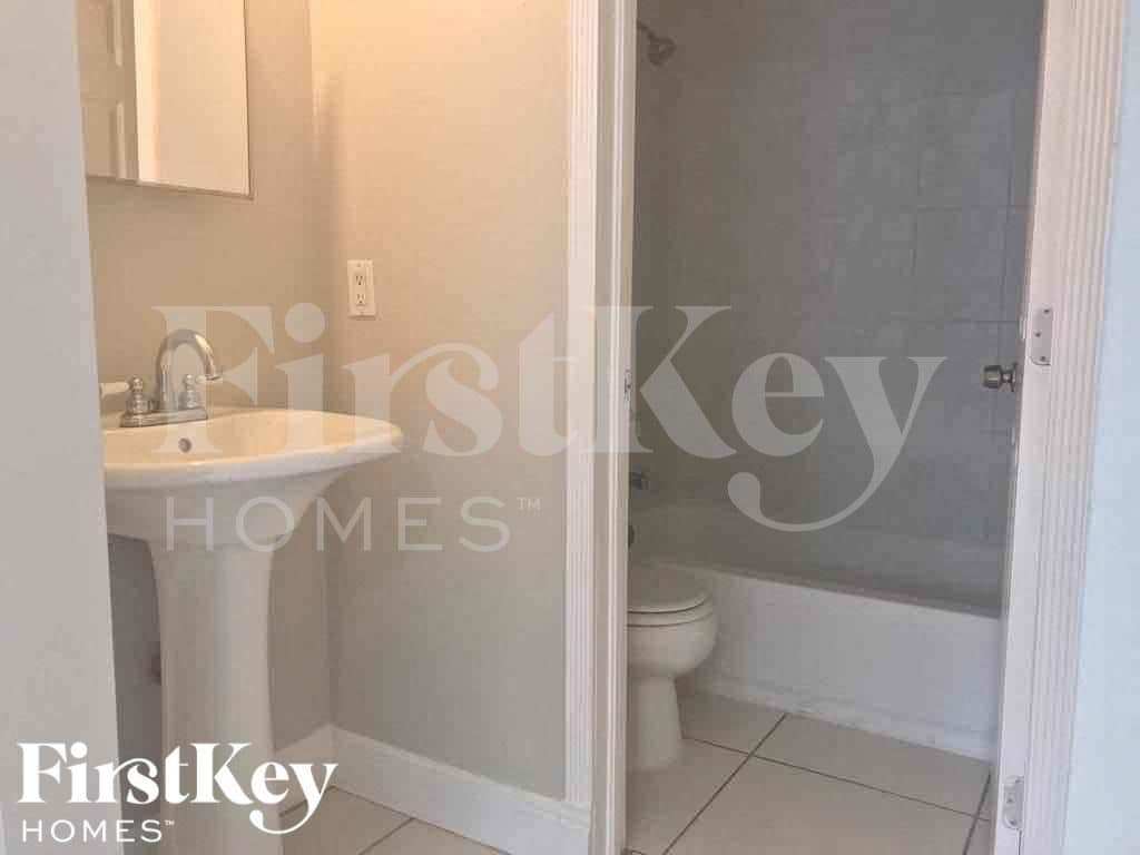 Building Photo - 25024 SW 128th Pl